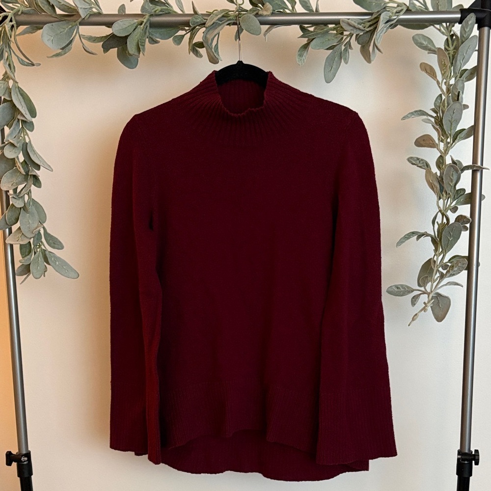 Loft sweater - Picture 1 of 3
